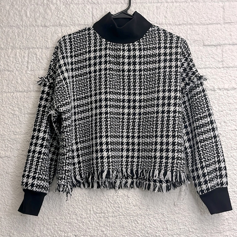 Tingoan Vietnamese brand houndstooth cropped mock turtleneck sweater with fringe